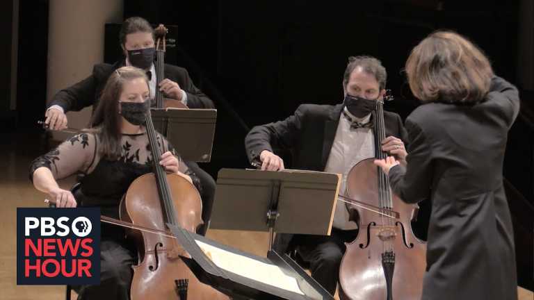WATCH: Vancouver Symphony Orchestra performs COVID tribute